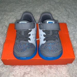 Toddler boy Nike sneakers